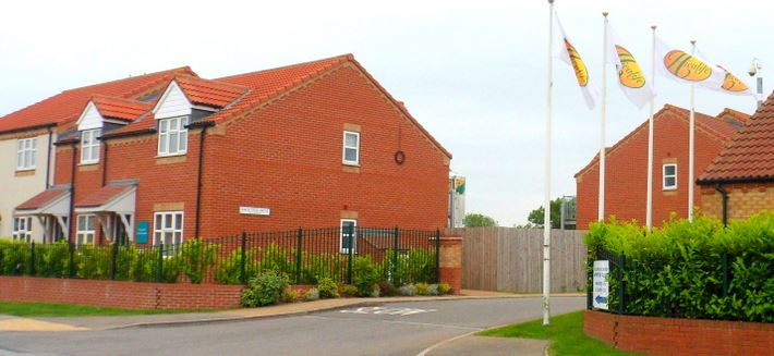 holderness grange entrance on drapers lane