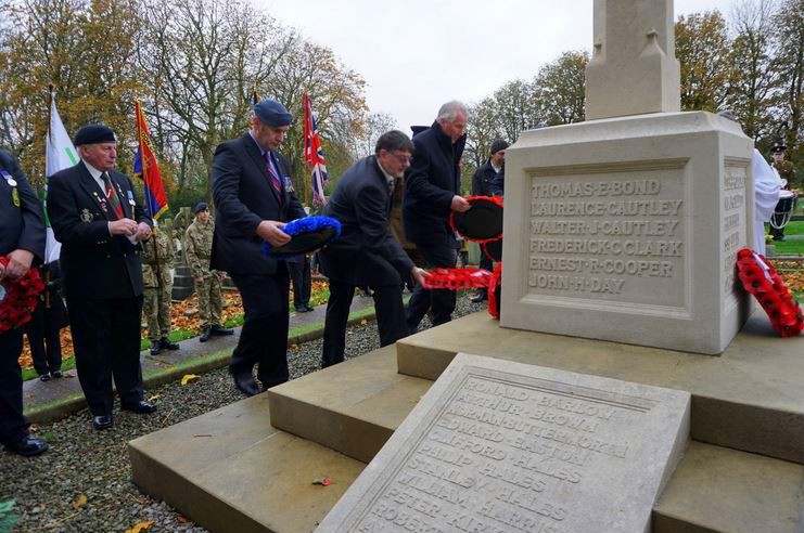 wreath laying services e1447064501226