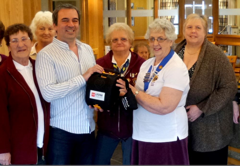 george tambaros lions president eileen smith eileen rojahn 05 002