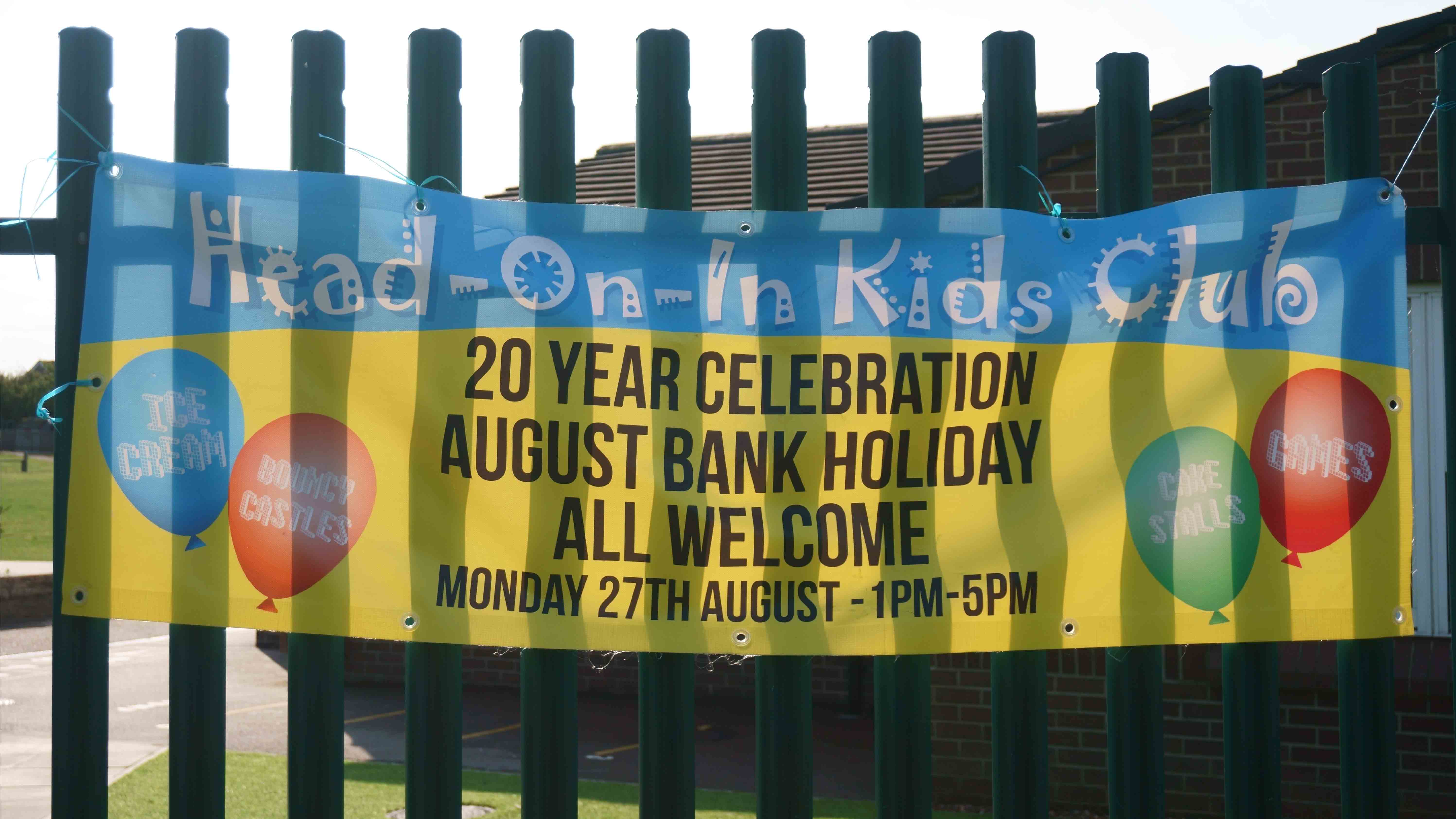 head on kids club banner
