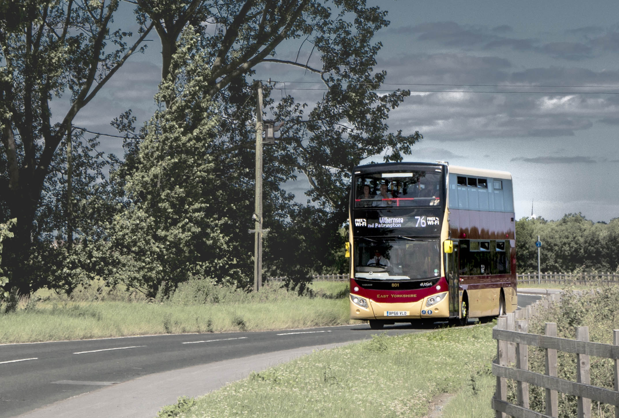 76 bus infra red tint