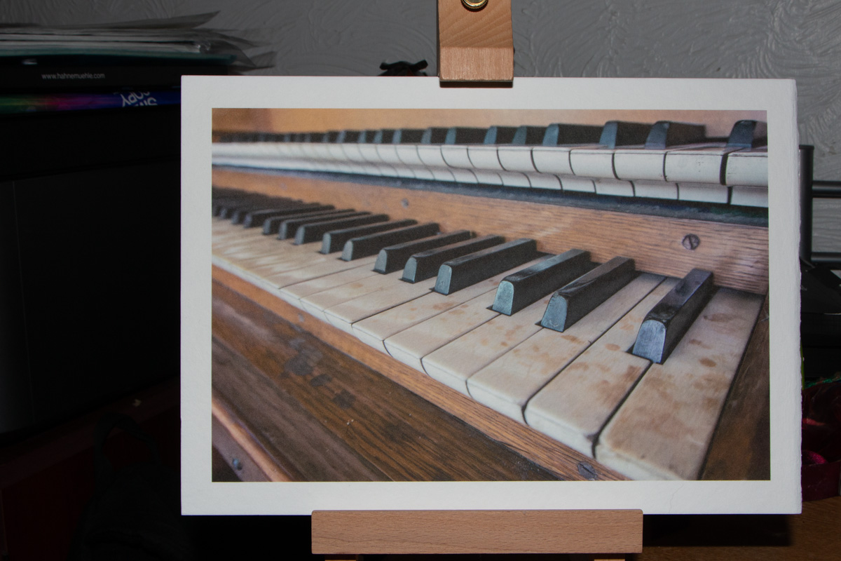 Piano textured keys photo Bizan Natural Thick Awagami Washi